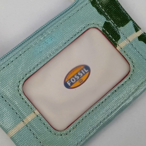 Fossil Womens Credit Card Holder and Key Chain Holder. - Picture 5 of 7